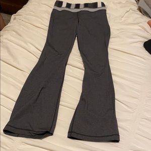 Lululemon size 6 grey and black flare yoga pants